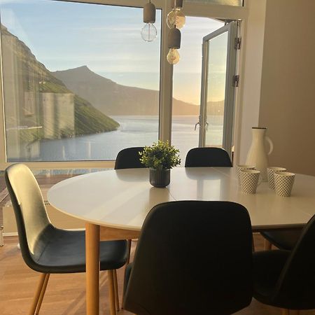 Unique Sea & Landscape View And Spacious Apartment Klaksvik Bagian luar foto